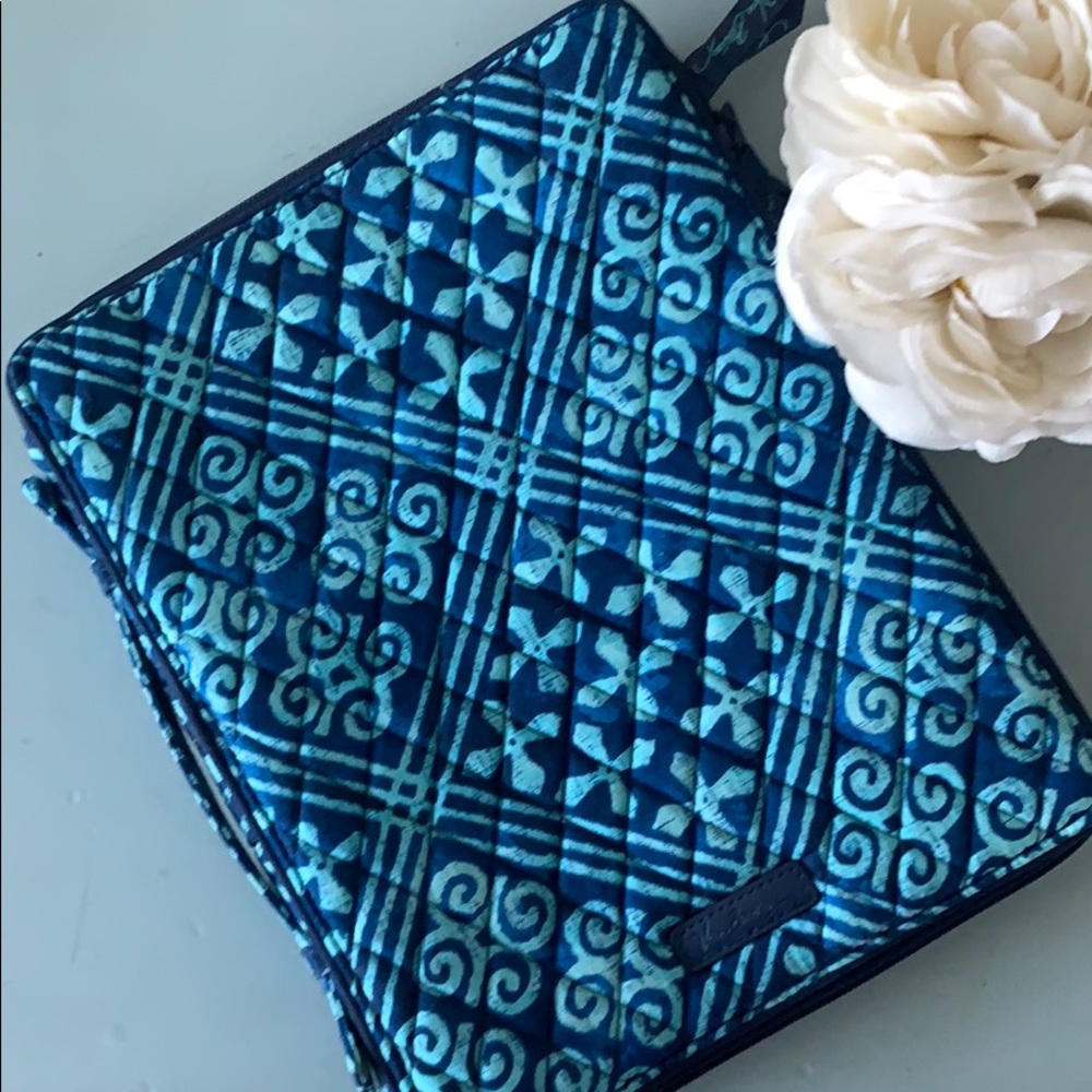 NWOT Vera Bradley Portfolio